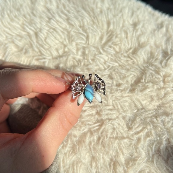 Moth Ring - Picture 3 of 4